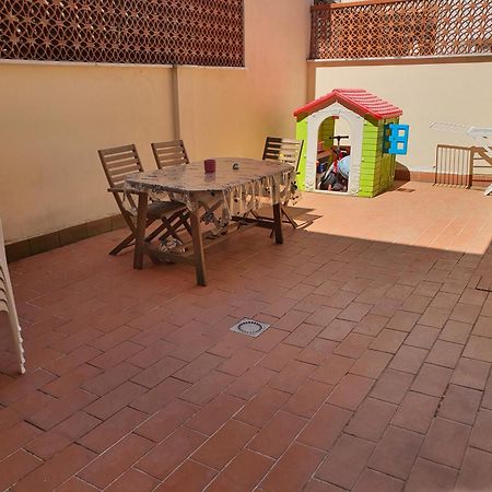 Incantevole Vacanza In Versilia Viareggio Exterior photo